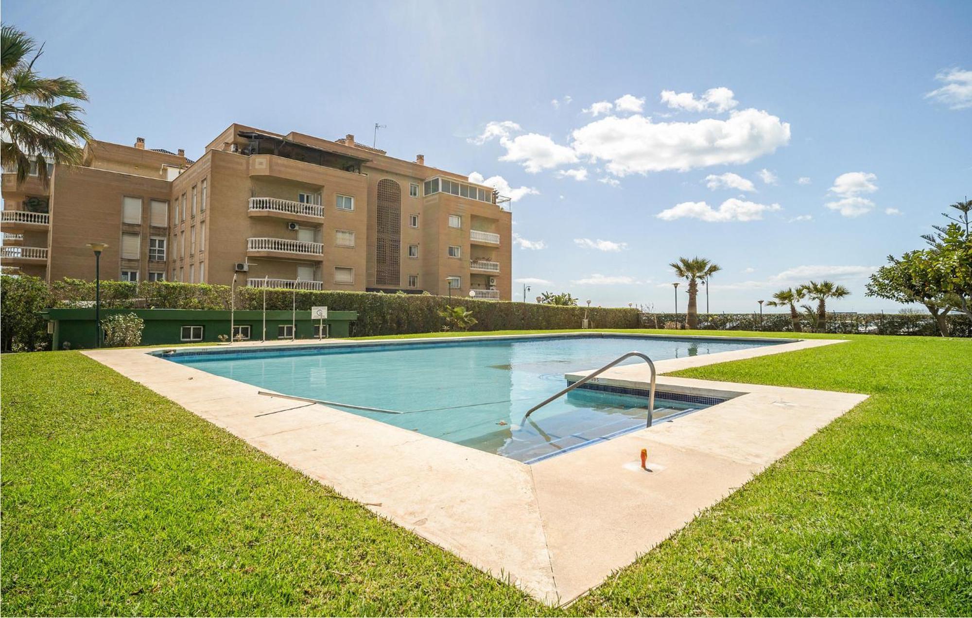 In With 1 Bedrooms, Wifi&outdoor Swimming Pool Appartement Málaga